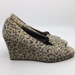 Toms animal print canvas open toe leopard wedges size 7